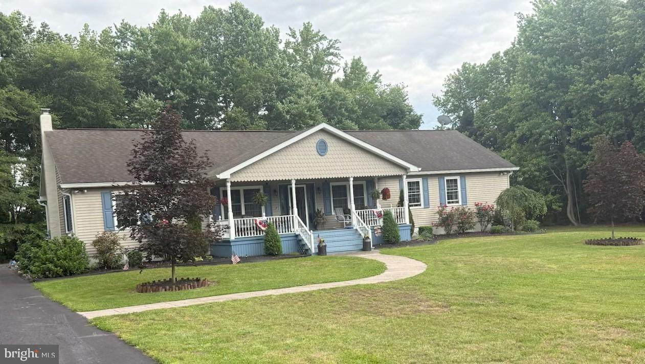 201 Robinson Road - Photo 1