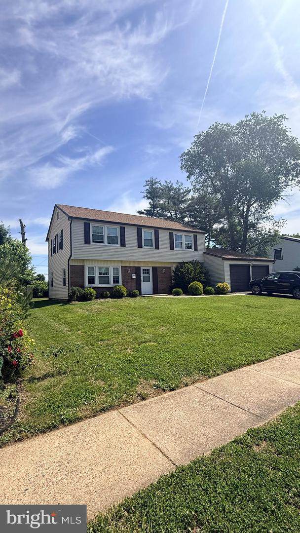 131 Toledo Lane - Photo 1