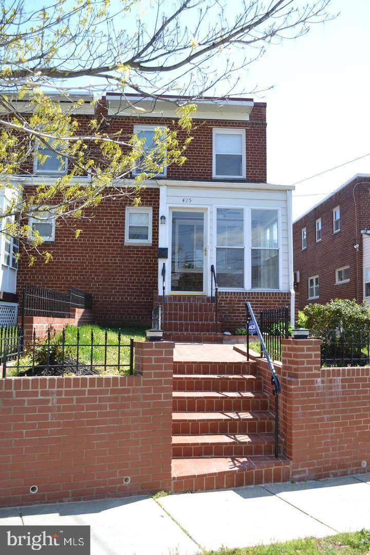 425 Kennedy Street - Photo 1