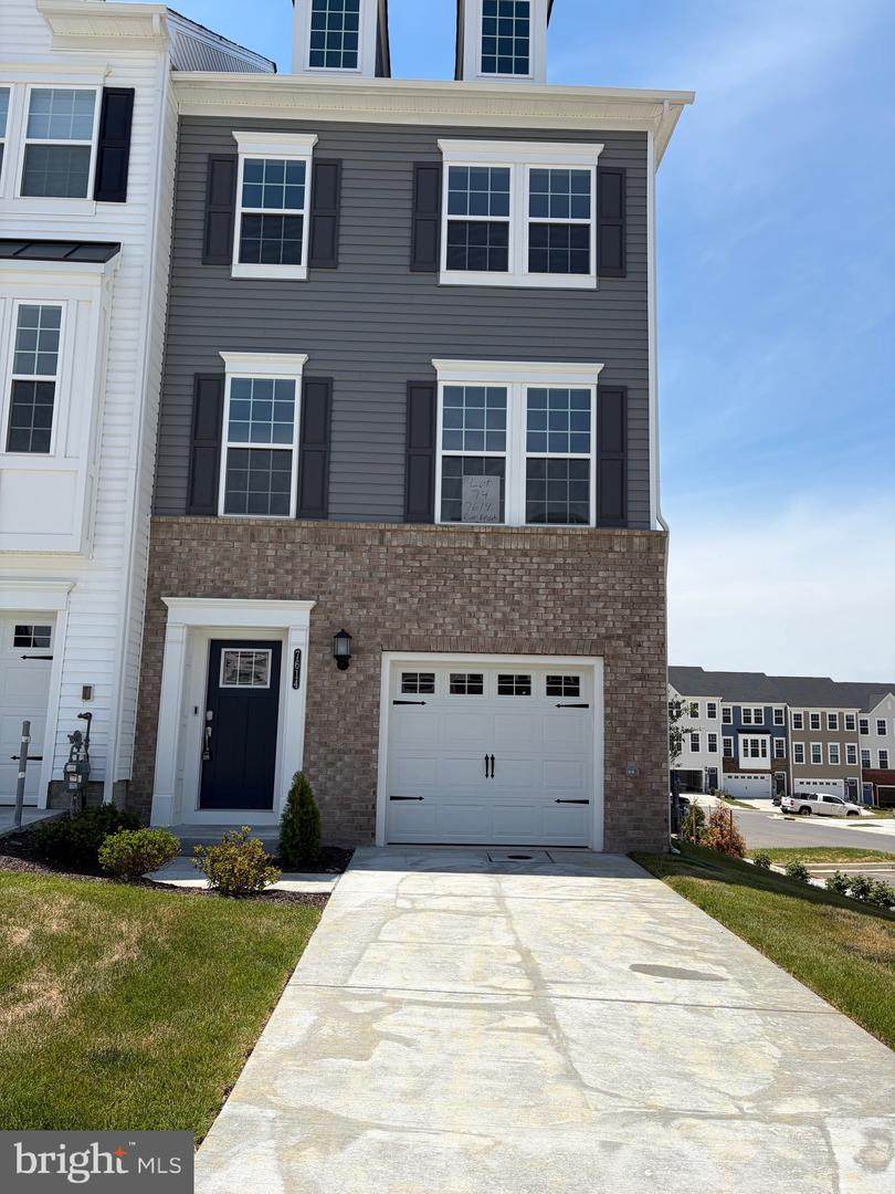 7614 River Reach Rd - Photo 1