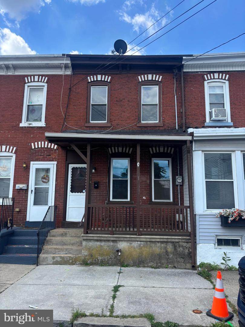 426 Hunter Street - Photo 1