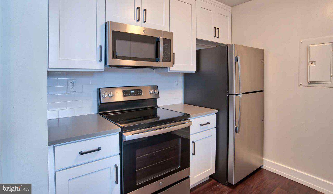 3131 Walnut Street - Photo 1