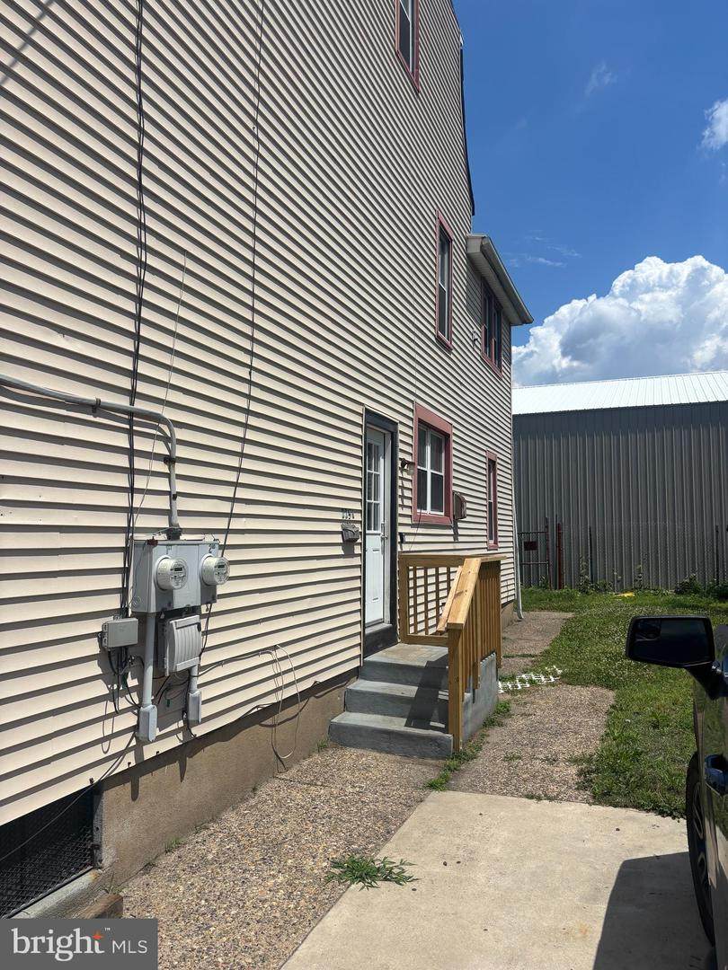 225 Essex Street - Photo 1