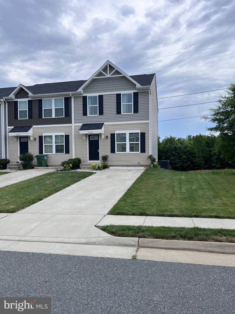 35202 Sara Court - Photo 1