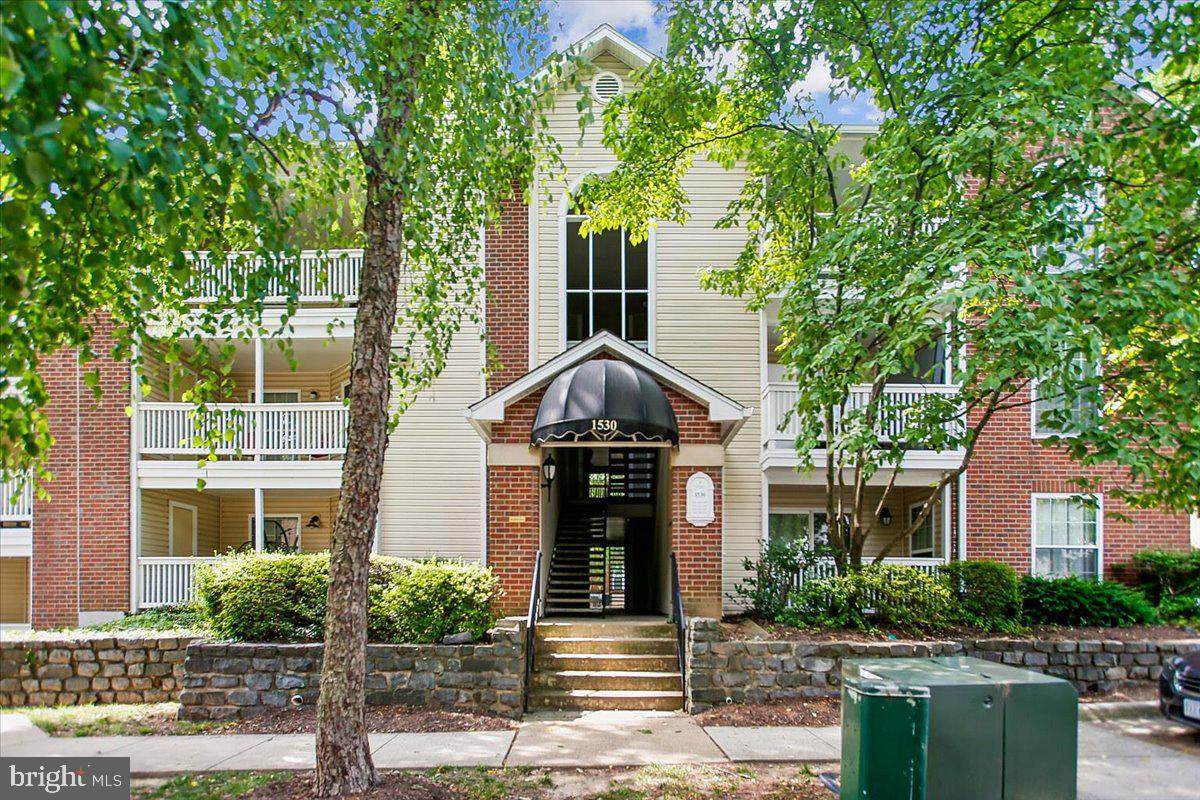 1530 Lincoln Way - Photo 1