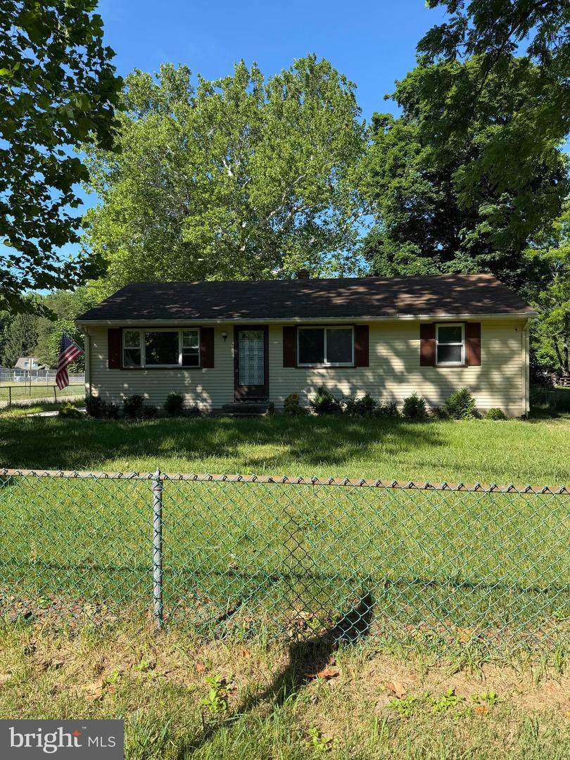 9 Forrest Avenue - Photo 1