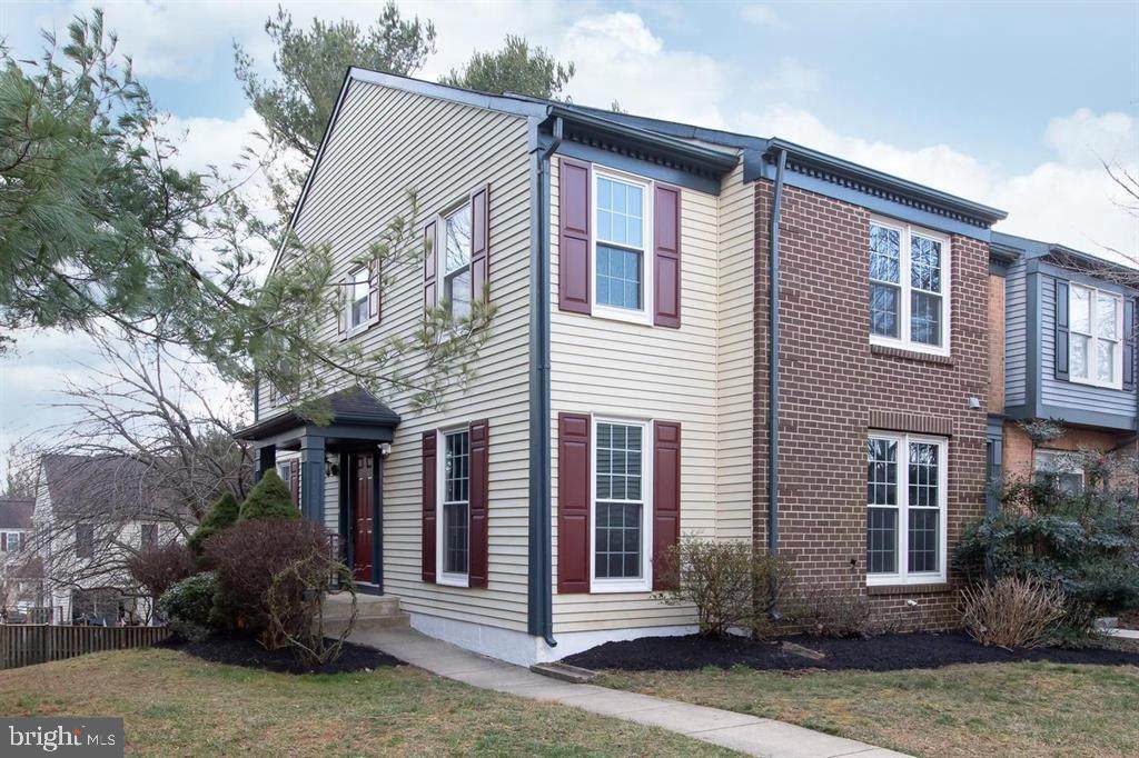 10622 Tuppence Court - Photo 1