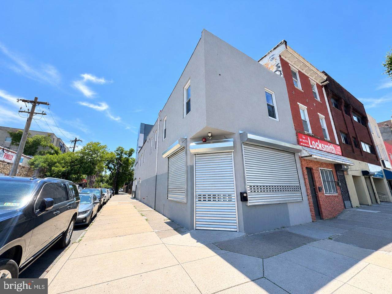 700 Girard Avenue - Photo 1