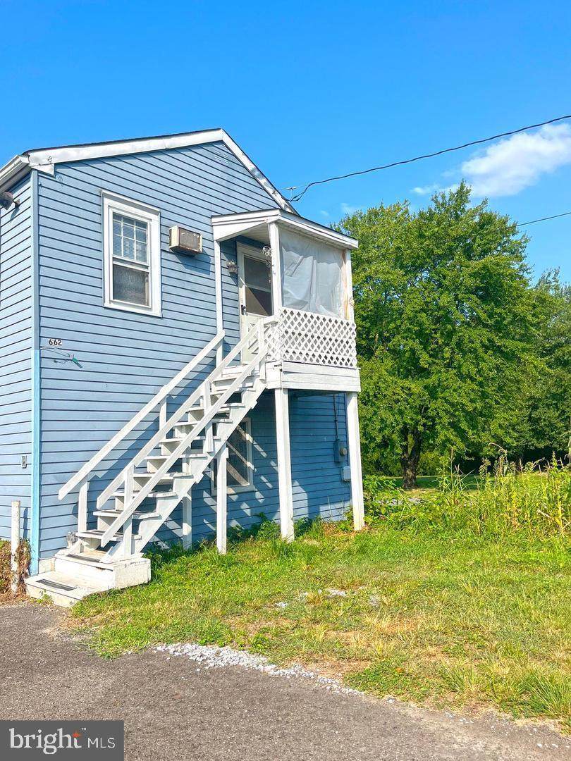 662--664 Main Street - Photo 1