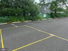 https://bt-photos.global.ssl.fastly.net/brightmls/orig_boomver_1_805076067666-2.jpg