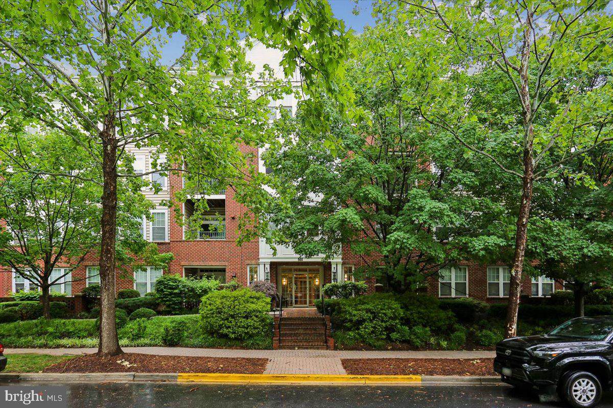 501 King Farm Boulevard - Photo 1