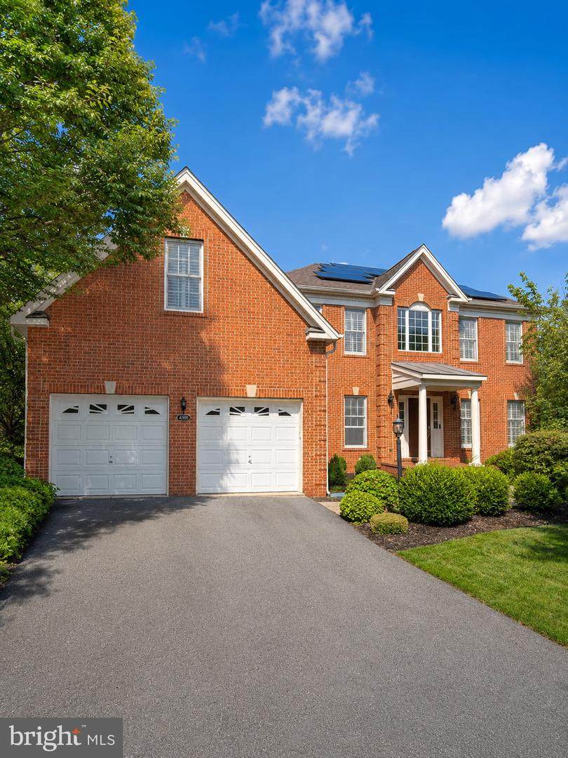 43100 Addlestone Place - Photo 1