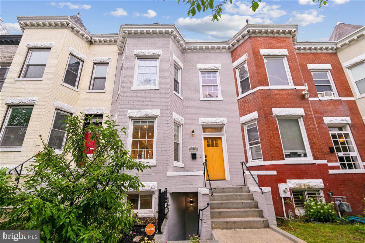 130 Adams Street - Photo 1