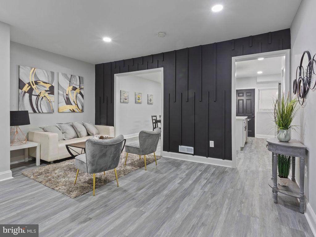 5716 Leith Walk - Photo 1