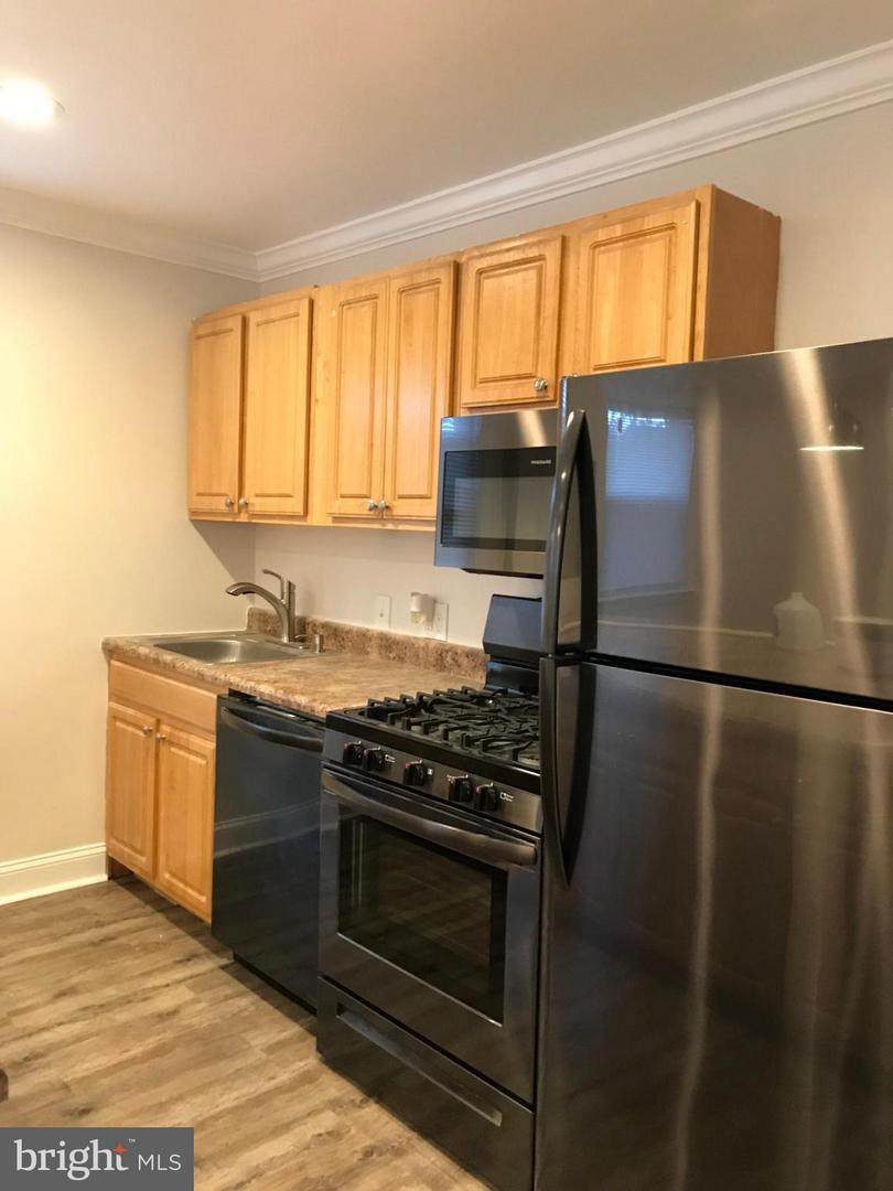 1004 Dartmouth Road - Photo 1