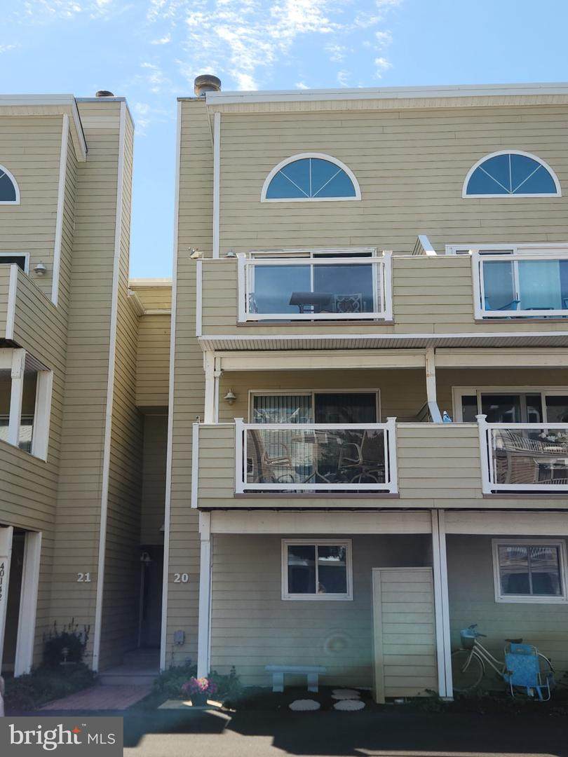 40142 North Carolina Avenue - Photo 1