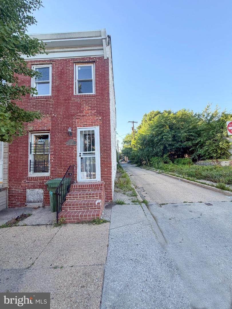 1226 Pratt Street - Photo 1