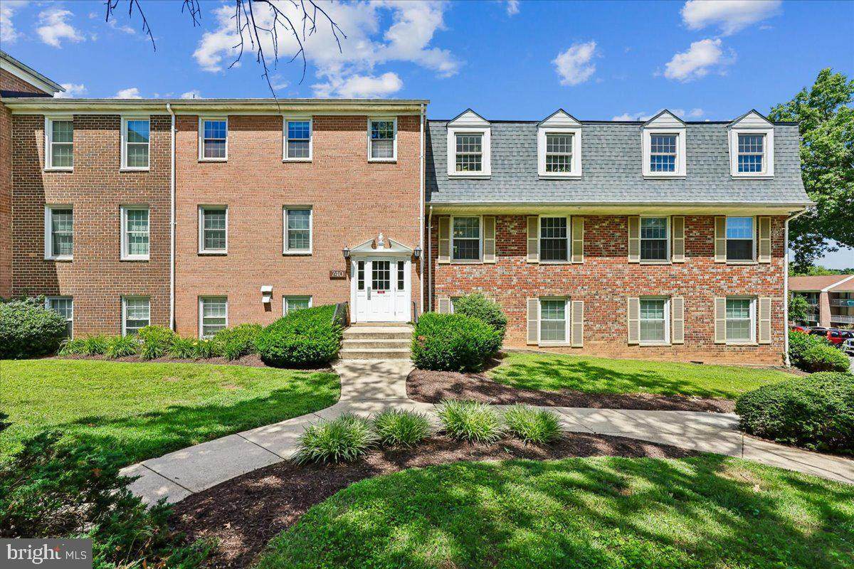 740 Quince Orchard Boulevard - Photo 1