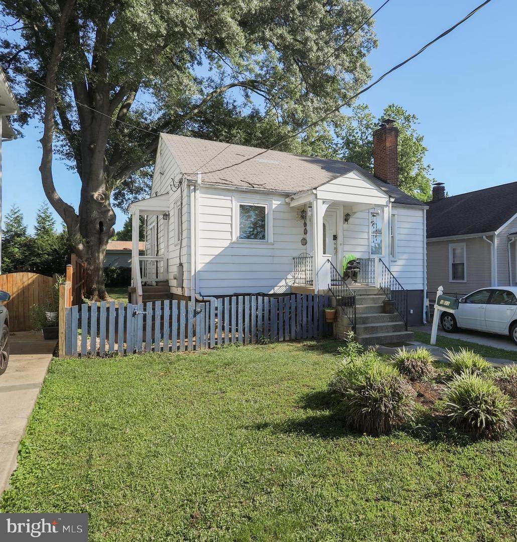 5213 5TH Street - Photo 1