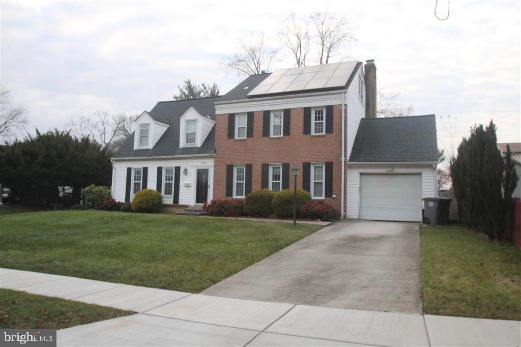 1724 Yale Place - Photo 1