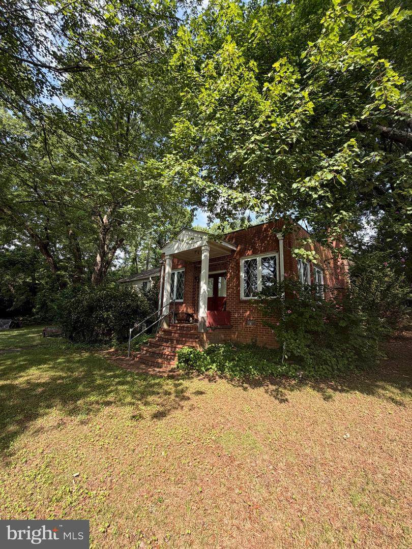 7314 Idylwood Road - Photo 1