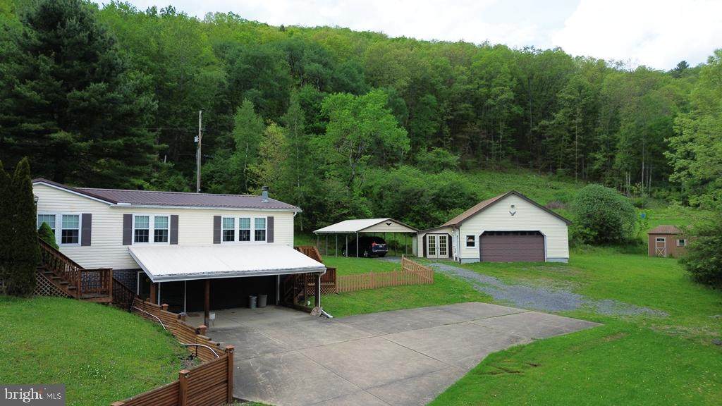 871 Hillcrest Drive - Photo 1