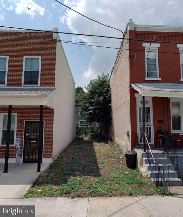 748 Dekalb Street - Photo 1