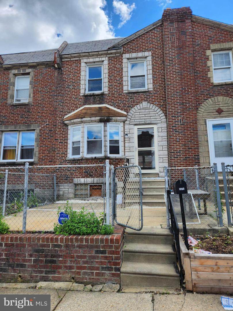 1352 Fanshawe Street - Photo 1