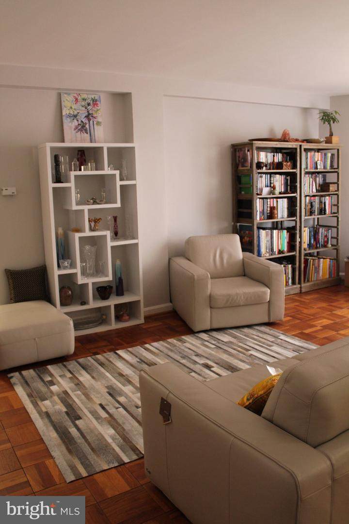 https://bt-photos.global.ssl.fastly.net/brightmls/orig_boomver_1_805096521864-2.jpg