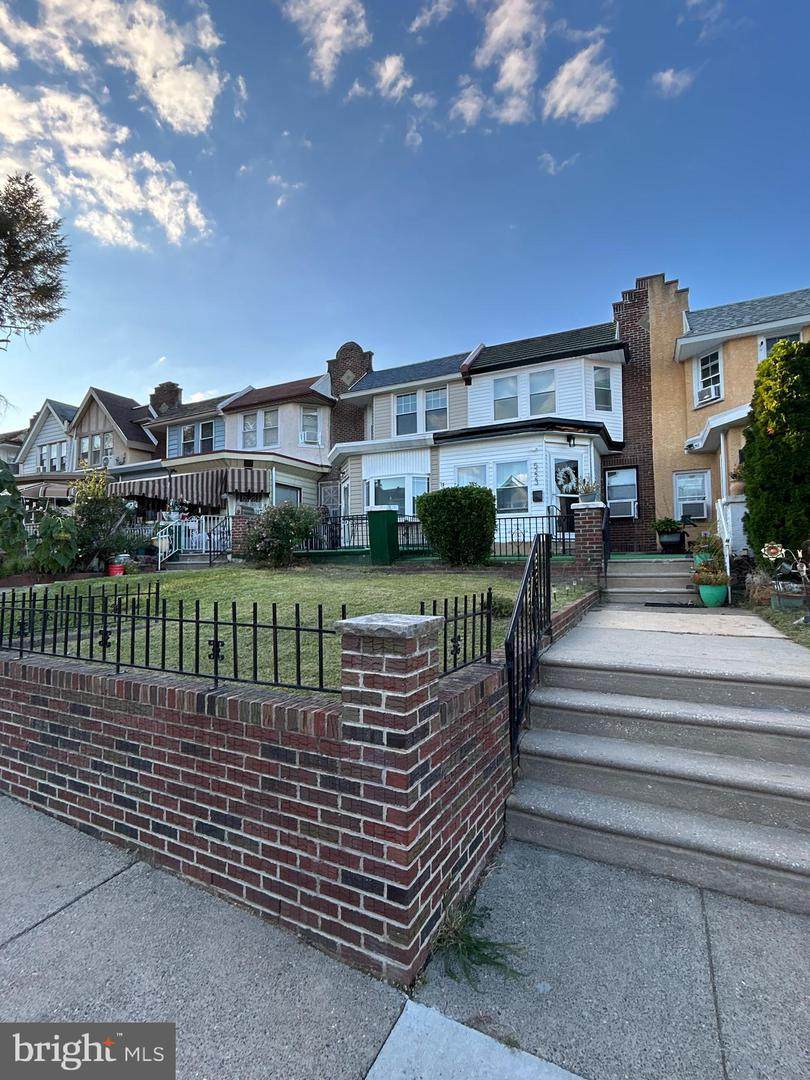 5223 Diamond Street - Photo 1