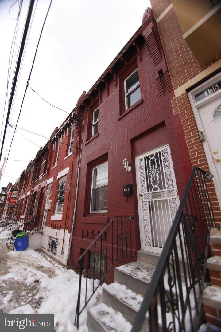 1530 Fontain Street - Photo 1