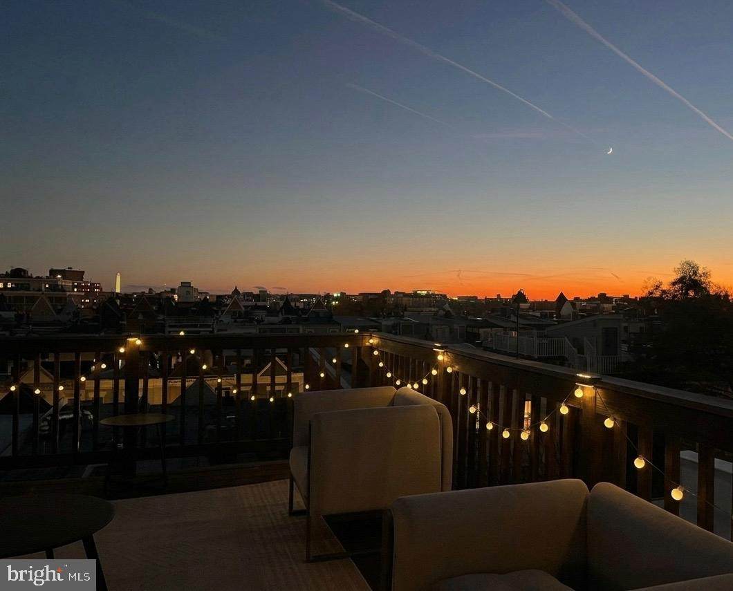 1736 V Street - Photo 1
