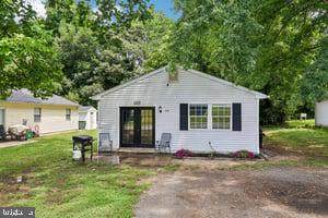 345 Laurel Drive - Photo 1