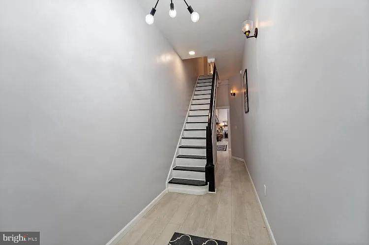 https://bt-photos.global.ssl.fastly.net/brightmls/orig_boomver_1_805100186918-2.jpg