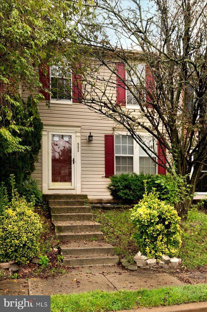 963 Chestnut Manor Court - Photo 1