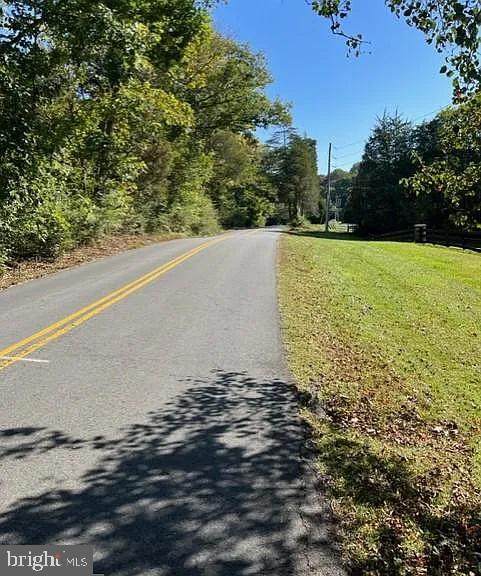 https://bt-photos.global.ssl.fastly.net/brightmls/orig_boomver_1_805104420116-2.jpg