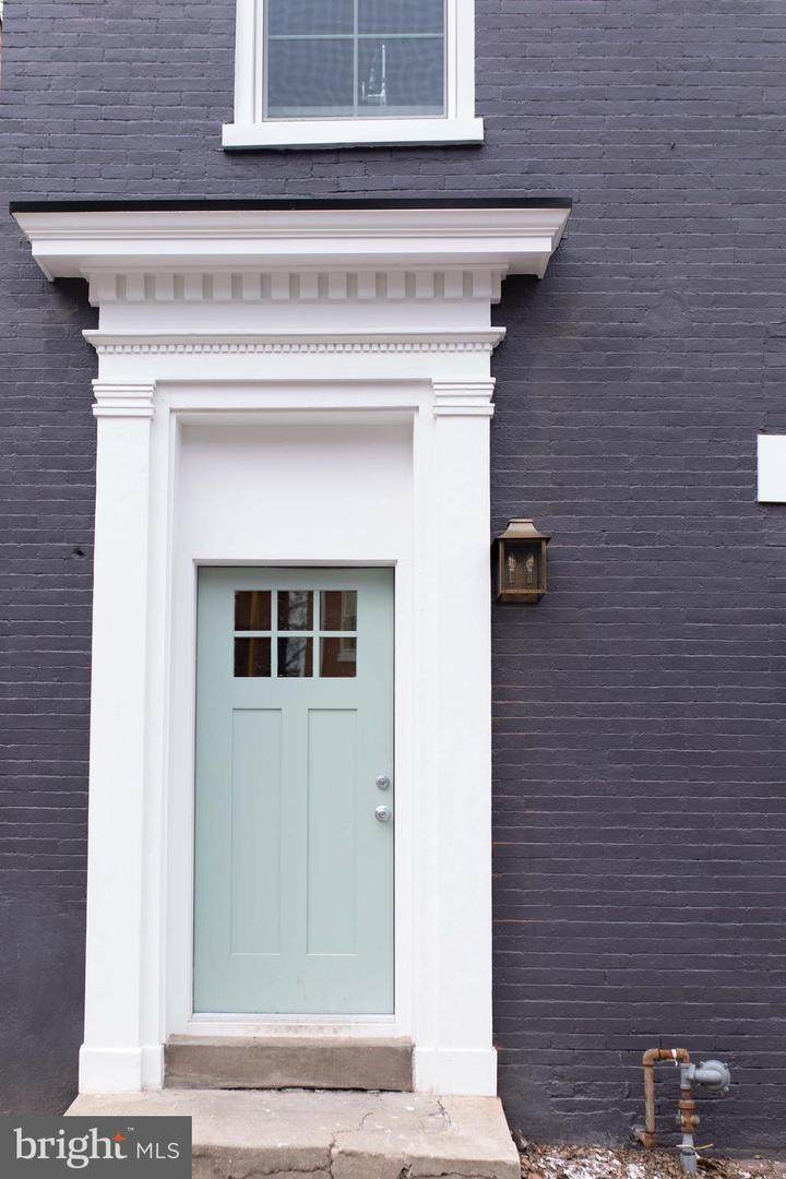 449 King Street - Photo 1