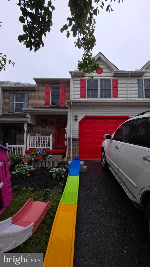 57 Keefer Way - Photo 1