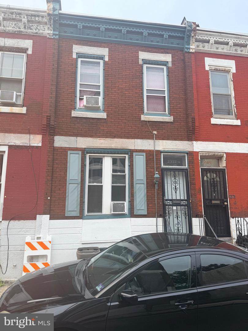 2323 Gratz Street - Photo 1