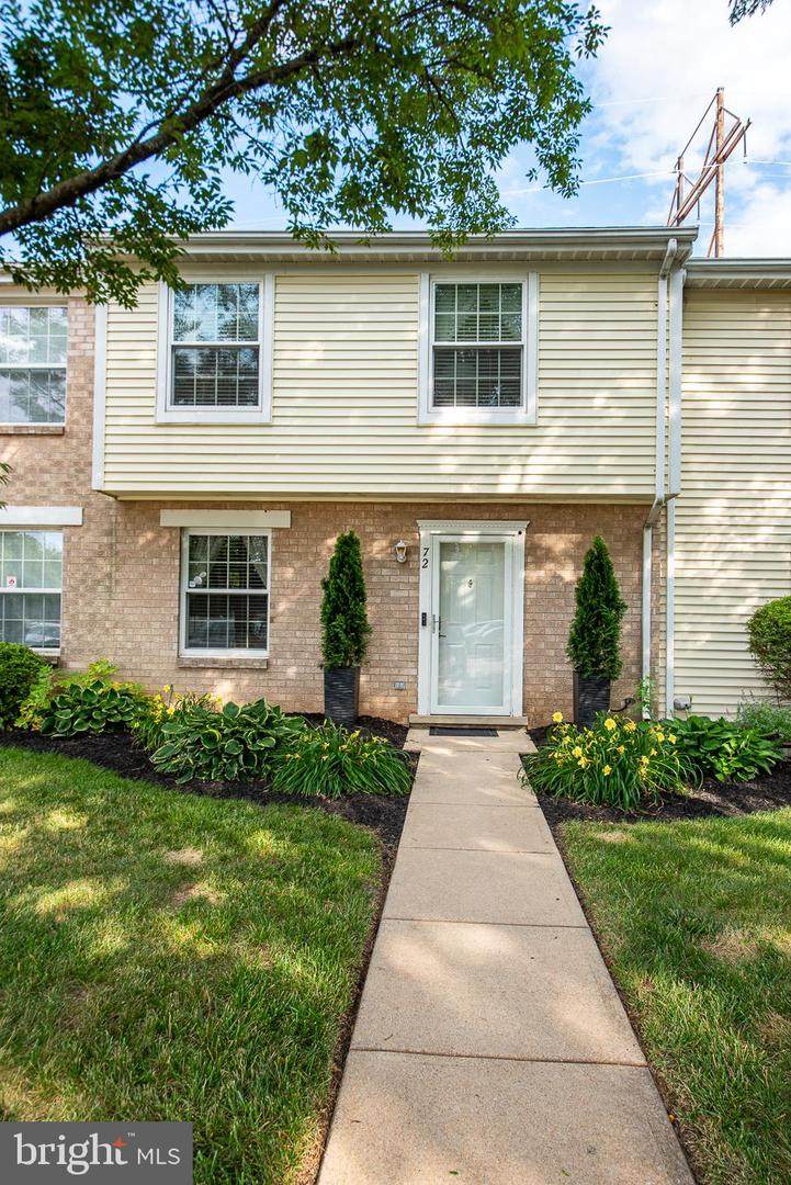72 Lexton Drive - Photo 1