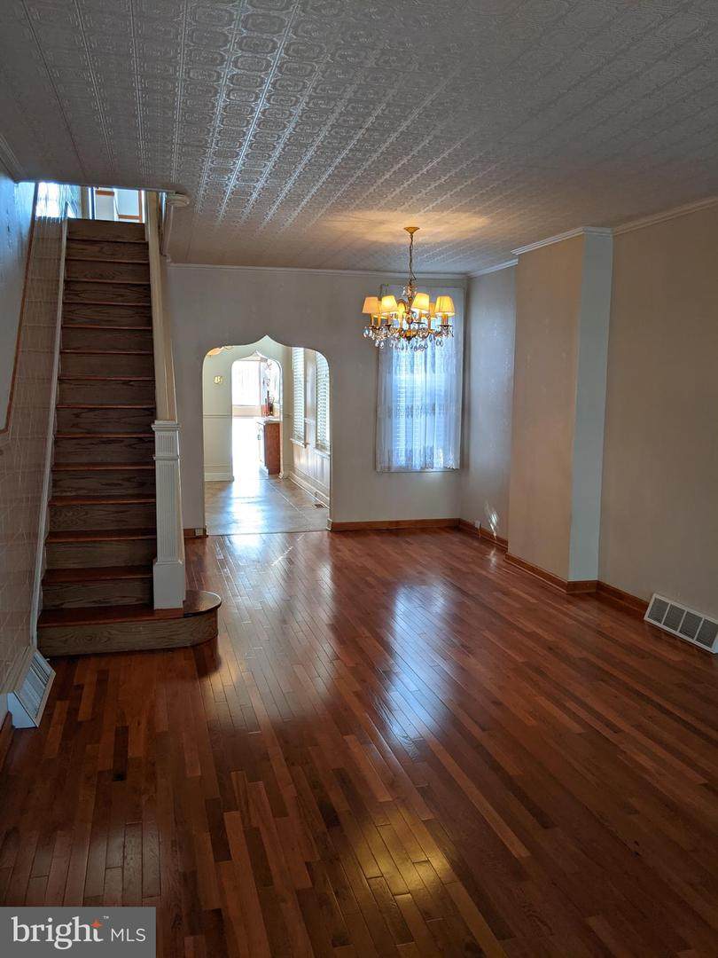 412 Beckett Street - Photo 1