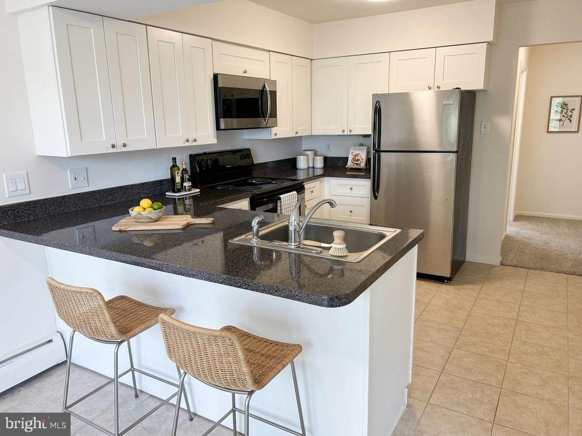 923 Washington Street - Photo 1