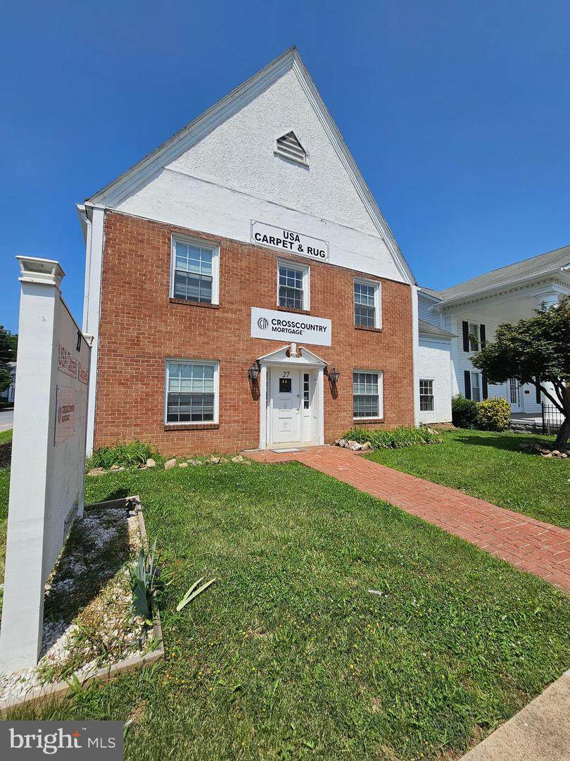 27 Royal Avenue - Photo 1