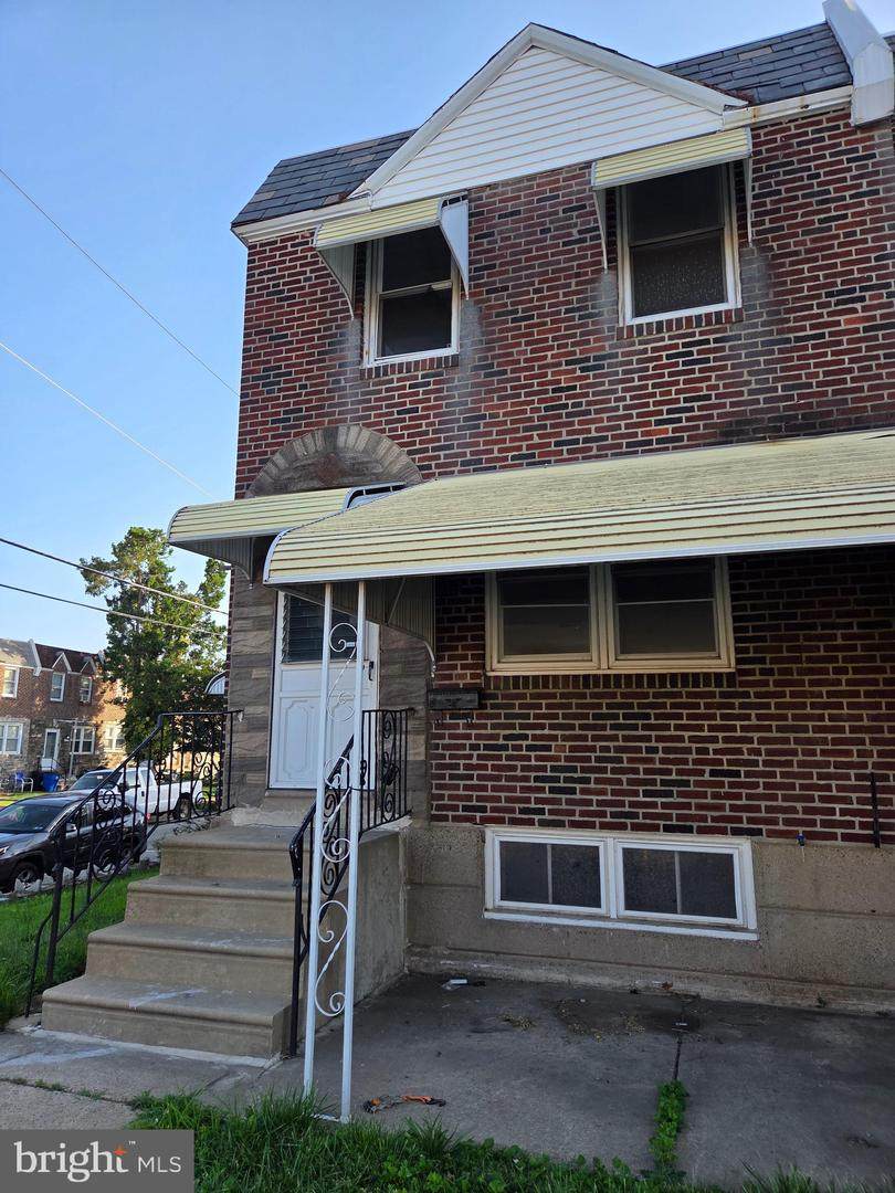 4544 Robbins Street - Photo 1