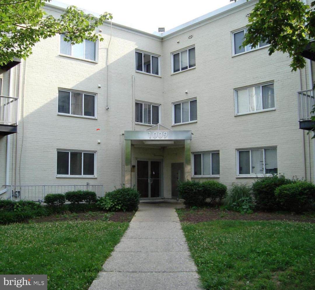 1009 Chillum Road - Photo 1
