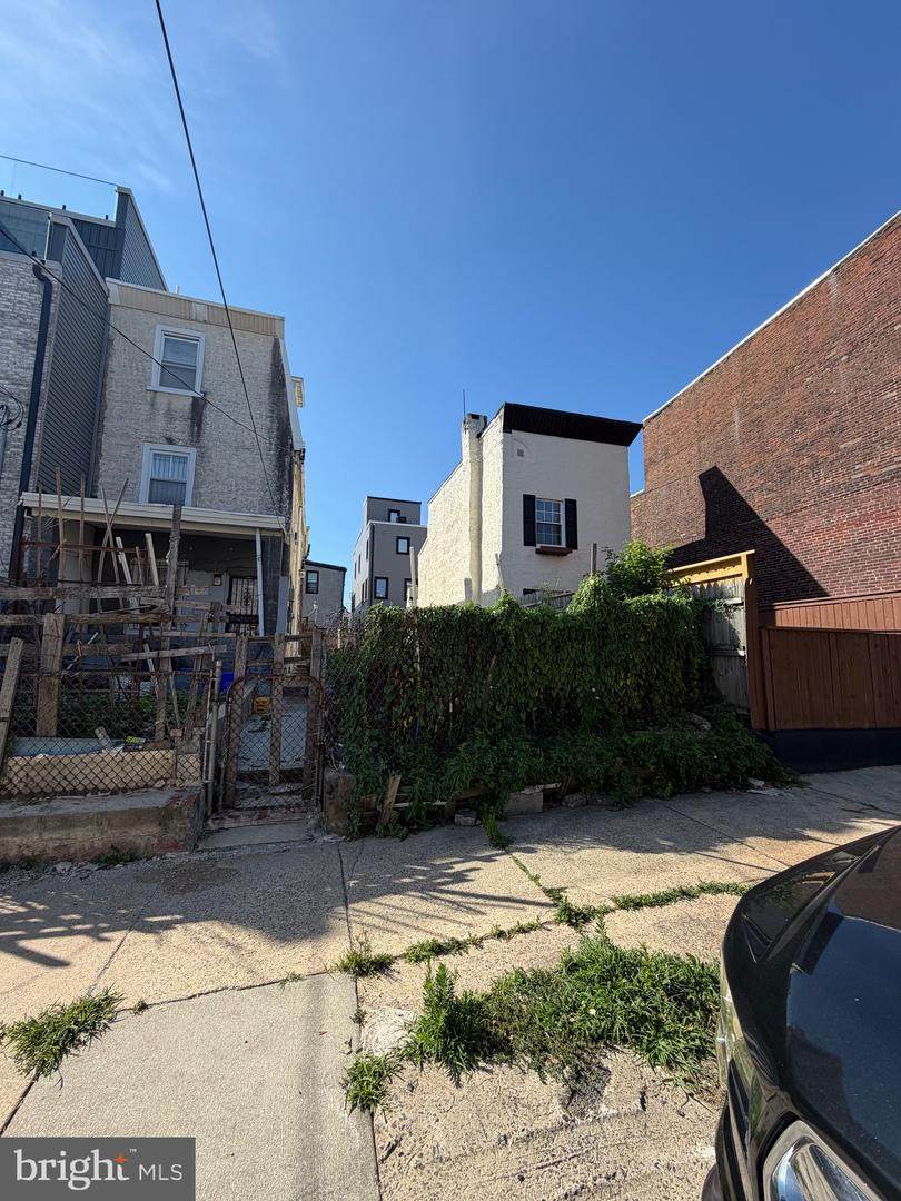 2661 Emerald Street - Photo 1