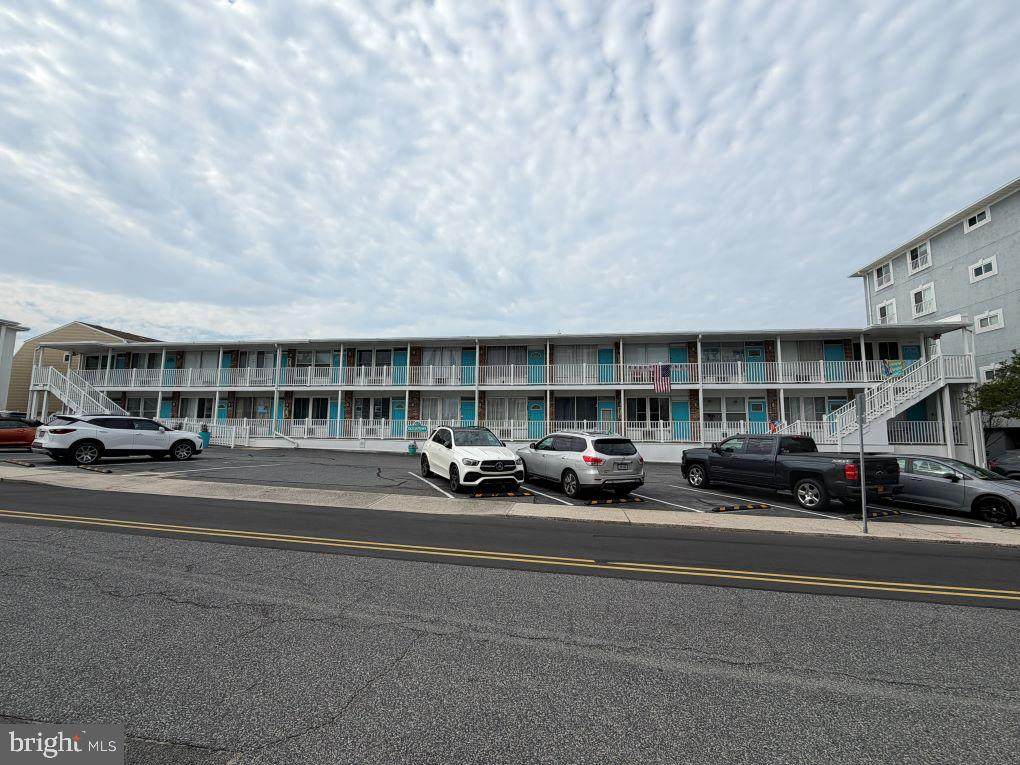 7 45TH Street - Photo 1