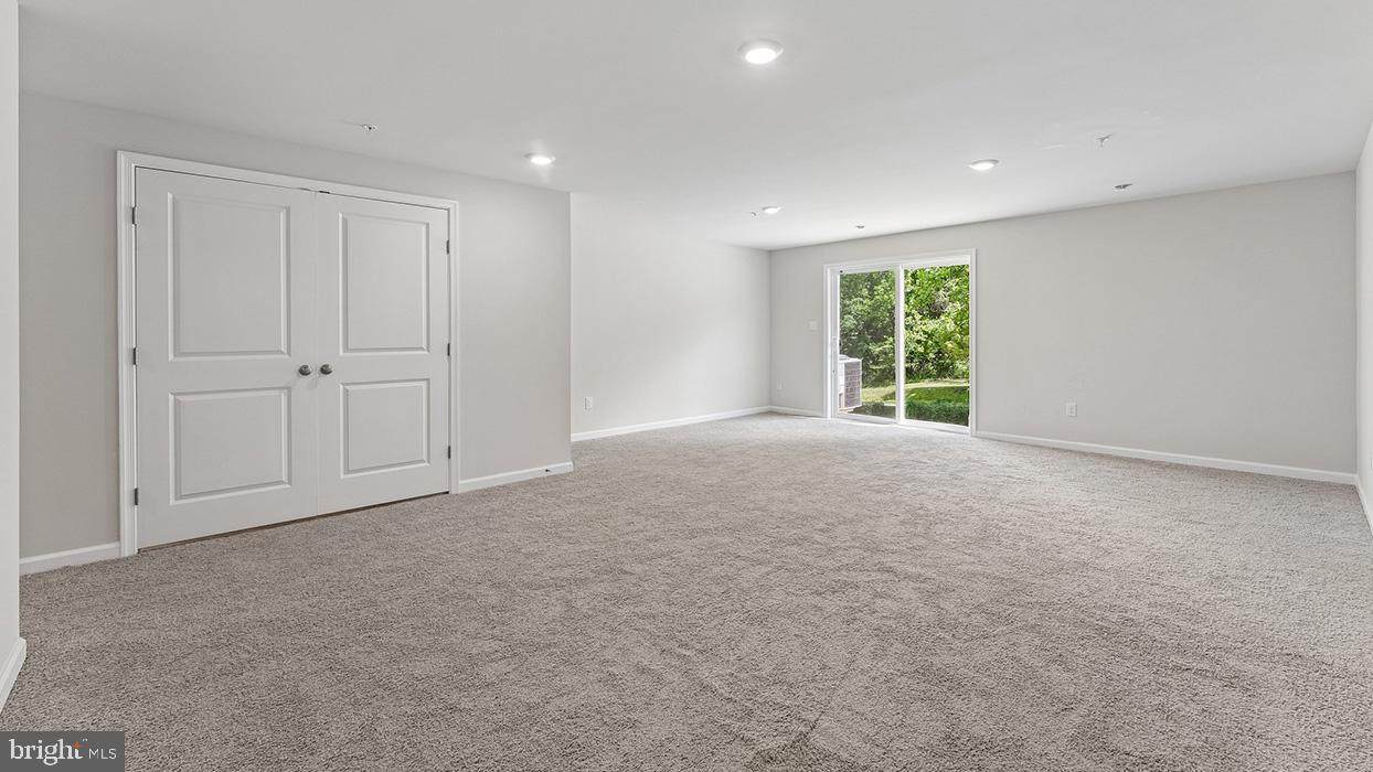 250 Derby Drive - Photo 1