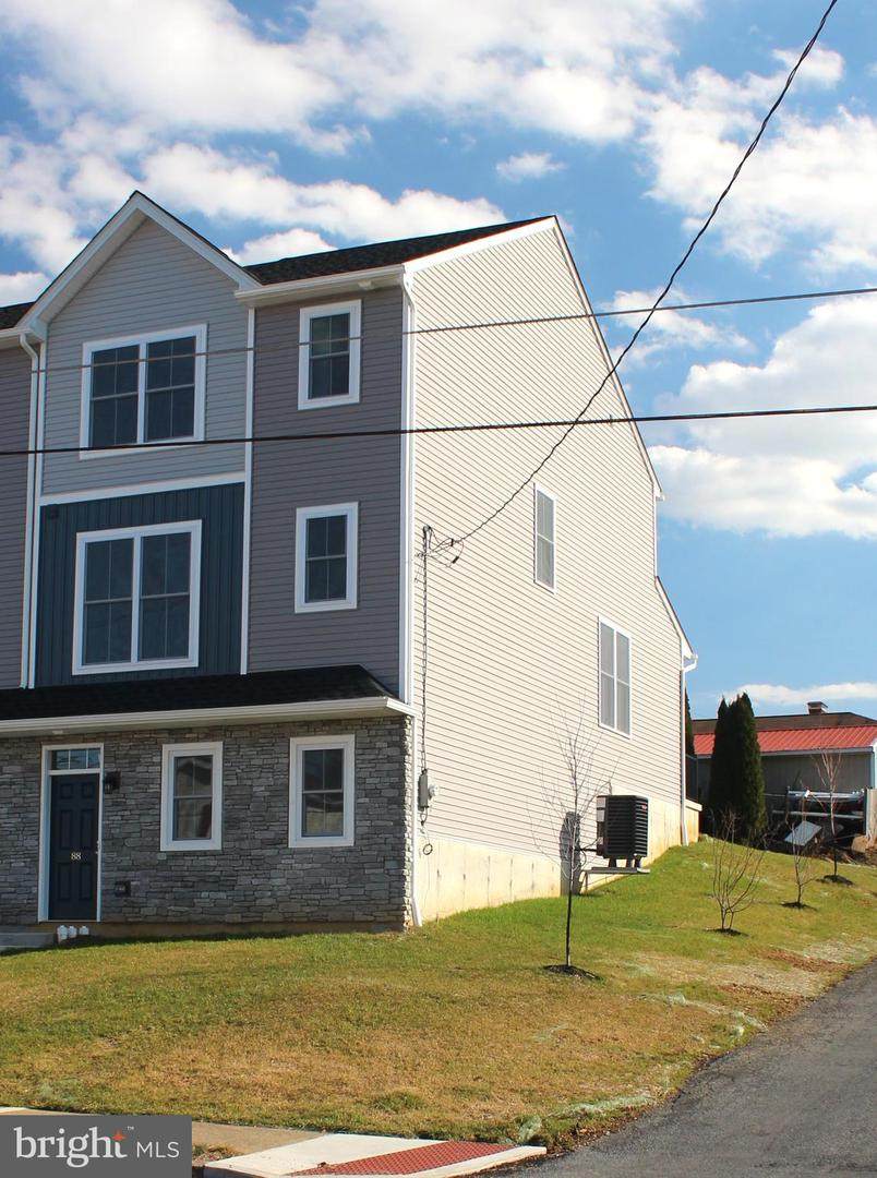 88 Hess Avenue - Photo 1
