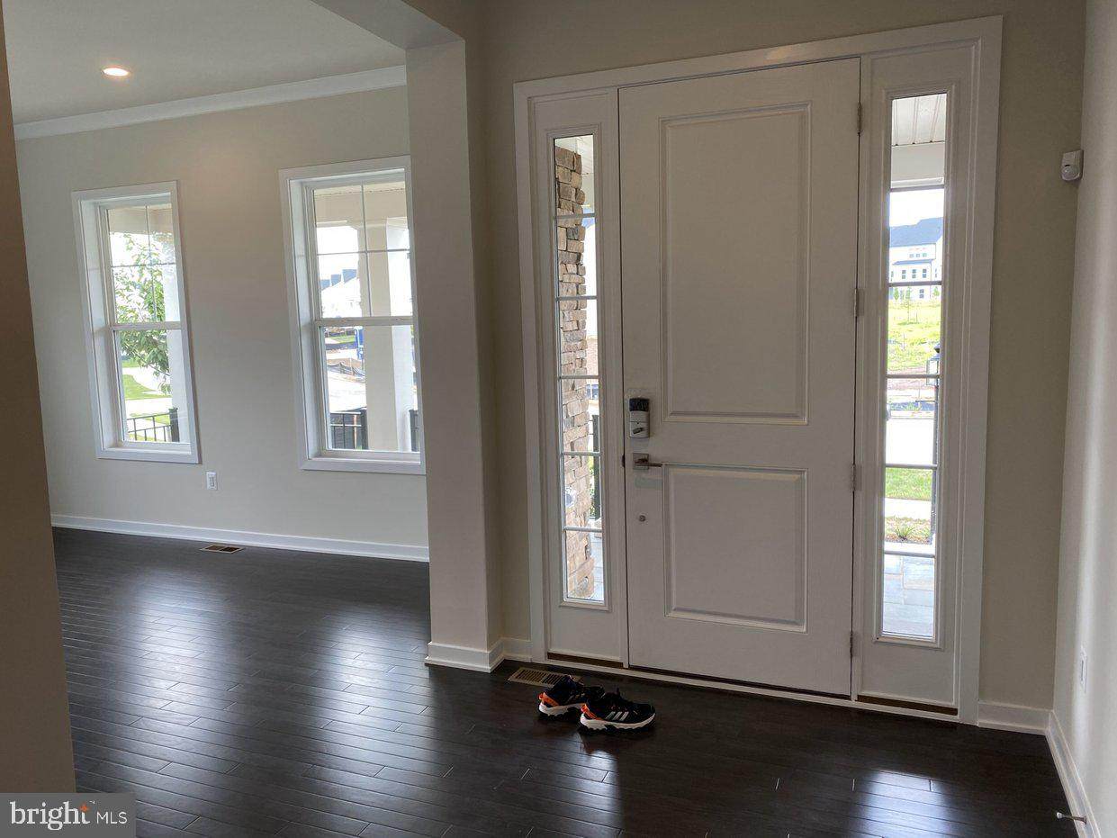 https://bt-photos.global.ssl.fastly.net/brightmls/orig_boomver_1_805130790056-2.jpg